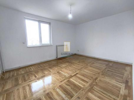 Nov, uknjižen stan 60m² - Višnjički venac