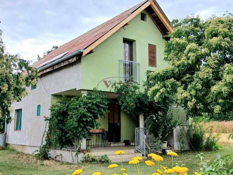 Šid, Erdevik, Prelepa vikendica u netaknutoj prirodi