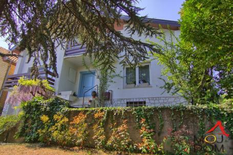 SREMSKI KARLOVCI - SREMSKI KARLOVCI - KUćA - 446 m2 - 300,000€