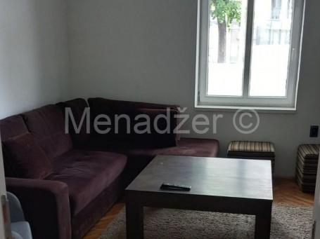 CENTAR, 1.0, 32m2, renoviran, parking