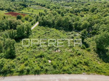 Istra, Lovreč – Građevinsko zemljište 1.661 m² s pogledom na more