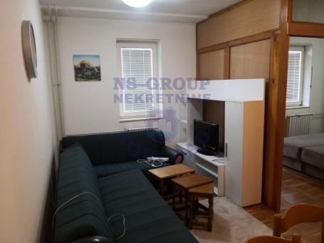 Jednoiposoban stan na Bulevaru Oslobodjenja, 38m2