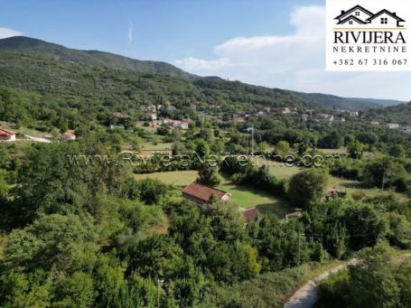 Urbanizovan plac Herceg Novi  Zelenika