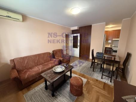 Jednoiposoban stan na Novoj Detelinari!