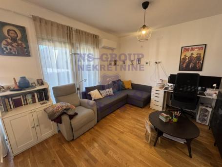 Trosoban stan u novogradnji na Novom Naselju!