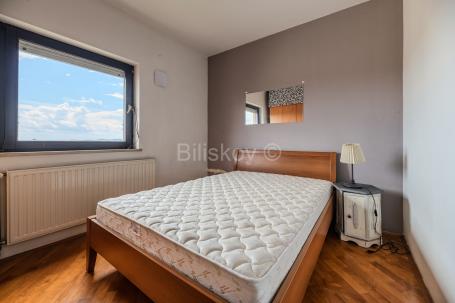 Prodaja, Gajnice, dvosoban stan površine 46 m² na 3. katu, bez lifta 