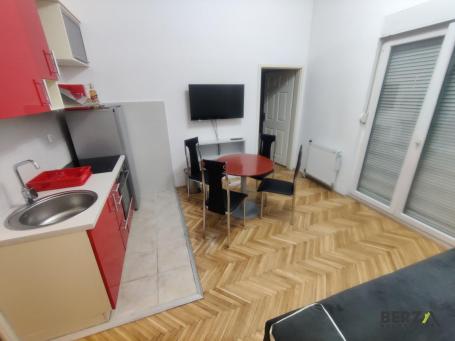 MODERNO OPREMLJEN JEDNOIPOSOBAN STAN -GRBAVICA