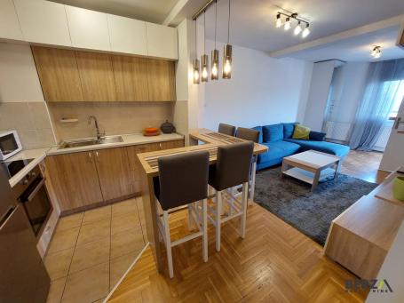  LUKSUZAN DVOIPOSOBAN PET FRIENDLY STAN U CENTRU NOVOG SADA