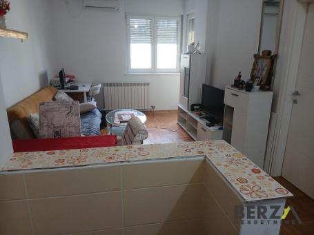 NAMEŠTEN JEDNOIPOSOBAN STAN, PET FRIENDLY, GRBAVICA