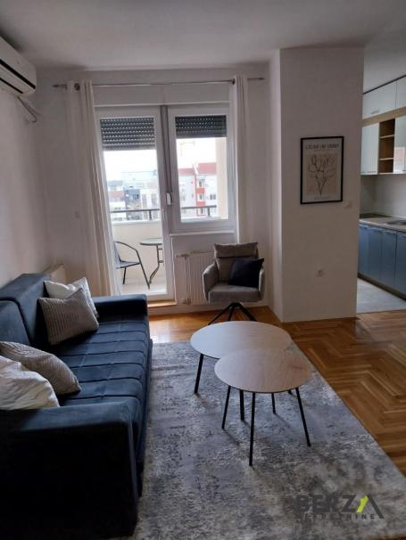  MODERAN TROIPOSOBAN PET FRIENDLY STAN SA GARAŽOM - PODBARA