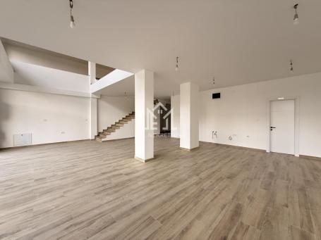 Odličan lokal 339m² + 5 parking mesta, cena sa PDV-om, Telep – Severni Telep
