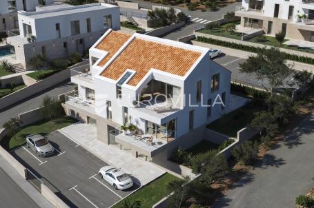 Brač, Supetar, dvosoban penthouse s predivnim pogledom