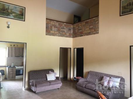 SREMSKA KAMENICA - SREMSKA KAMENICA - 217.00 m2