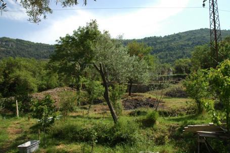 Land in Tivat with sea view