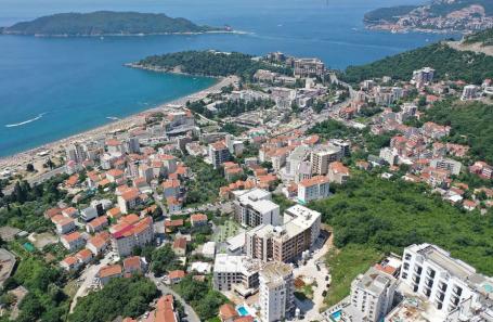 New Exclusive Complex with Sea View in Becici