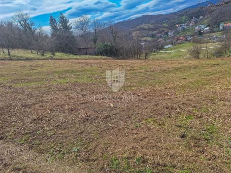 Zagreb! Gornja Dubrava! Zemljište uz Medvednicu!