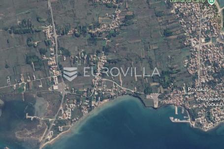 Zadar, Privlaka, građevinsko zemljište 892,08 m², 300 m od mora