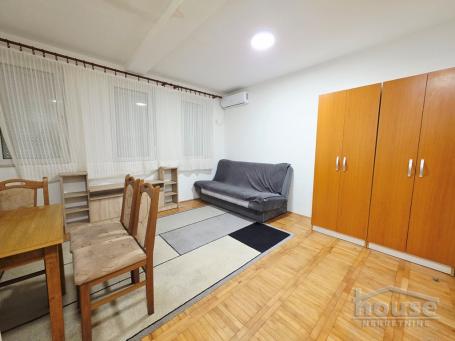 PETROVARADIN - PETROVARADIN - 25.00 m2