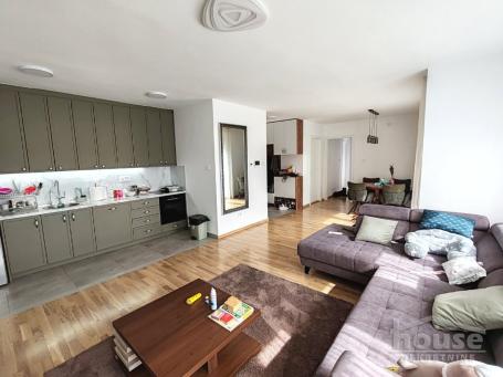 PETROVARADIN - PETROVARADIN - 107.00 m2