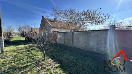 RUSKI KRSTUR - RUSKI KRSTUR - KUćA - 139 m2 - 31,000€