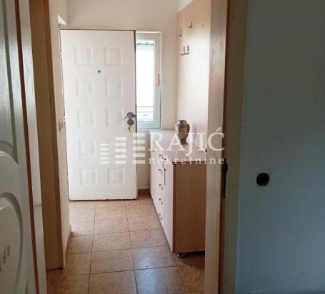 Surčin, Dobanovci Jasenova,2.0 40m2 #4549