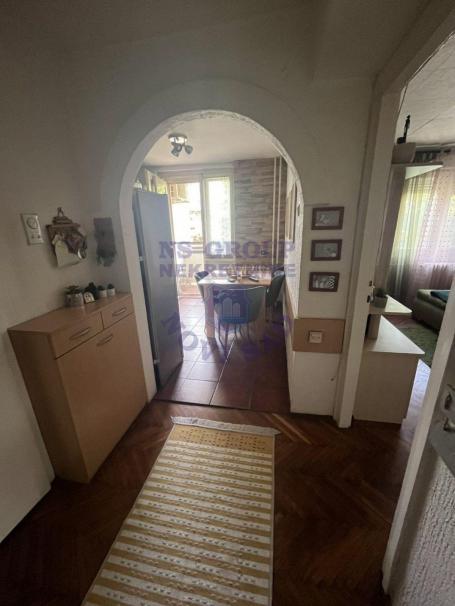 Odličan stan na Detelinari - komforan dvosoban