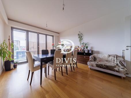Omladinskih brigada , West 65 90m²