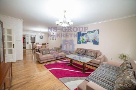Odlična kuća u Temerinu 310m2