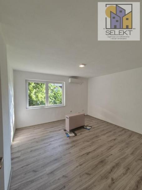Kompletno renoviran stan površine 54m2 u prizemlju u centru grada