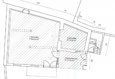 PRILIKA! Nekretnina za renovaciju u centru grada Rovinja