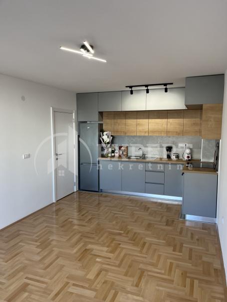 Izdaje se nov, neuseljavan stan u centru Niša, 55m2