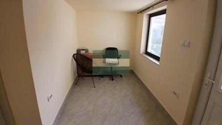 Prodaja renovirana kuća 69m2 u naselju Erdoglija