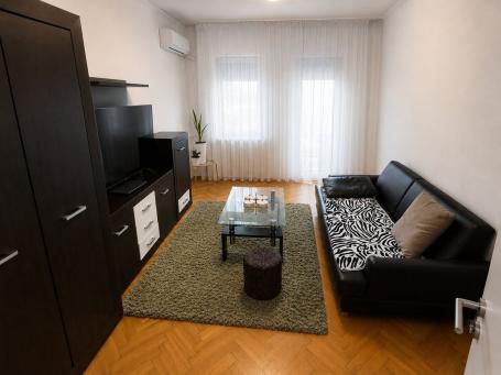 NOVI SAD – POČETAK NOVE DETELINARE | 50m² | TERASA KOJA OSVAJA 