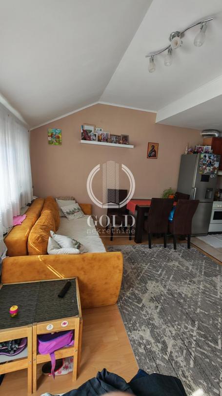 PRODAJA - DVOIPOSOBAN - 39M2 - BULEVAR OSLOBODJENJA - 4. BEZ LIFTA ID#12148