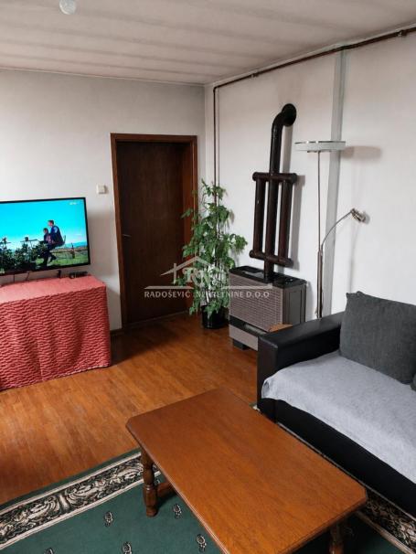 Novi Banovci, Vojvođanska, 410m2, 7,14 ari placa ID#1654