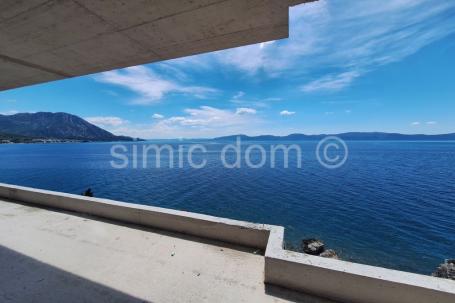 Penthouse uz more, Makarska rivijera