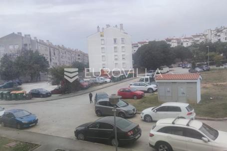 Zadar, Bili Brig, komforan jednosoban stan na lijepoj lokaciji