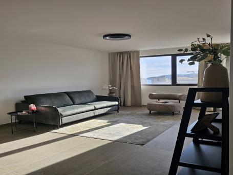 Izdavanje, Stan, 46m2 , BECICI
