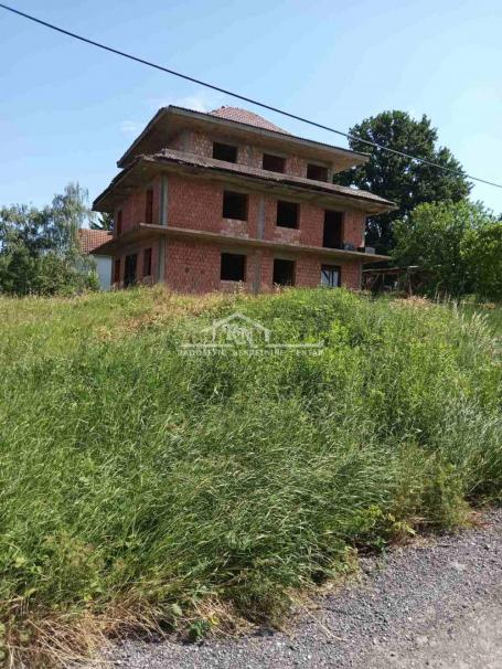 Lipovica, 607m2, 20 ari placa, uknjižena ID#1628