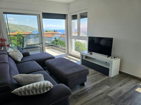 Čiovo, Penthouse s panoramskim pogledom na more, prodaja