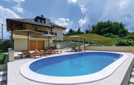 Vila s bazenom i velikom okućnicom – Brezovica