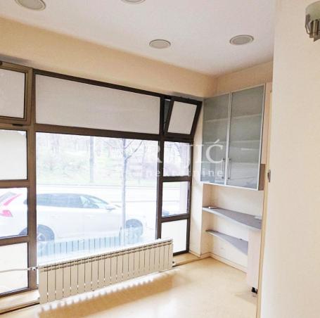 Stari grad(Kalemegdan)140m2, sa izlogom #4408