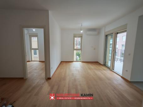 Dvosoban stan 65m2 u centru Budve