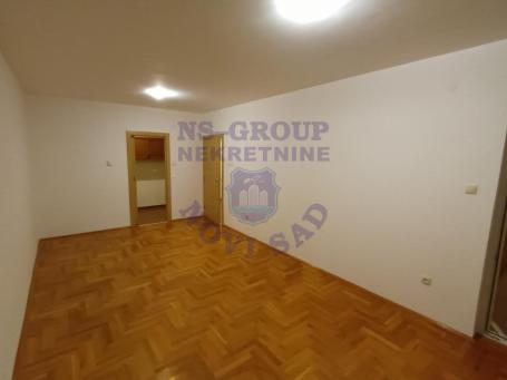 Dvosoban komforan stan odličnog rasporeda, u novijoj zgradi! 53m