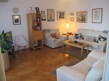 SAVSKI VENAC DEDINJE 90m2 , T ,1400e