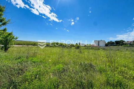 Pag, Povljana, građevinsko zemljište 1.225 m², 700 m od mora