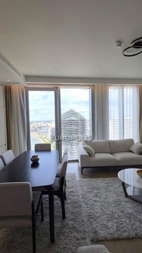 Izdaje se luksuzan stan u prestižnoj St. Regis kuli ID#9200