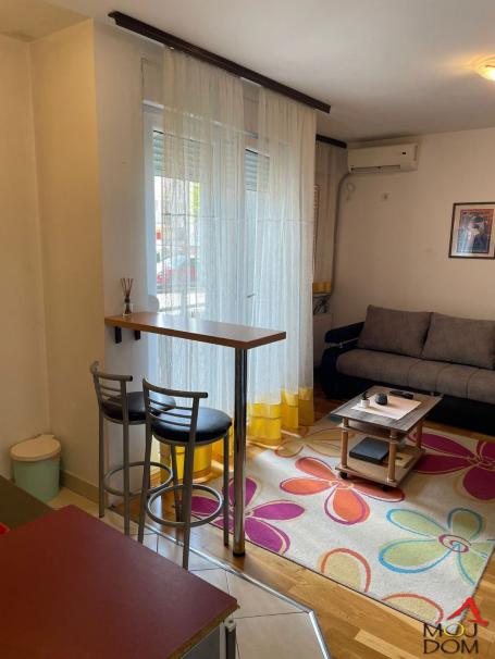 NOVI SAD - PODBARA - IZDAVANJE NEKRETNINA - 25 m2 - 280€