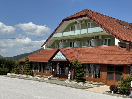 Poslovni prostor Prodaja Korenica 1400 m2