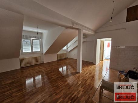 DETELINARA, 37m2, Jednoiposoban, Useljiv